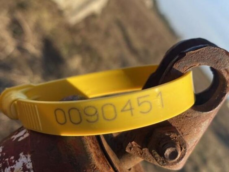 1-bale-hay-dolly-image-6