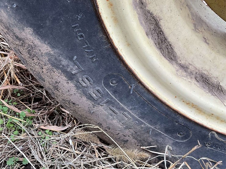 gravity-flow-wagon-image-7