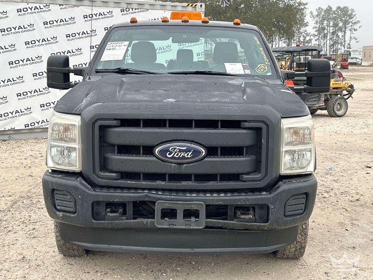 2012-ford-f350-image-28
