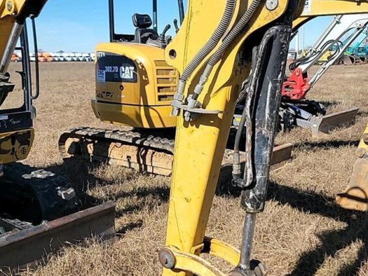 2020-caterpillar-302.7d-image-8