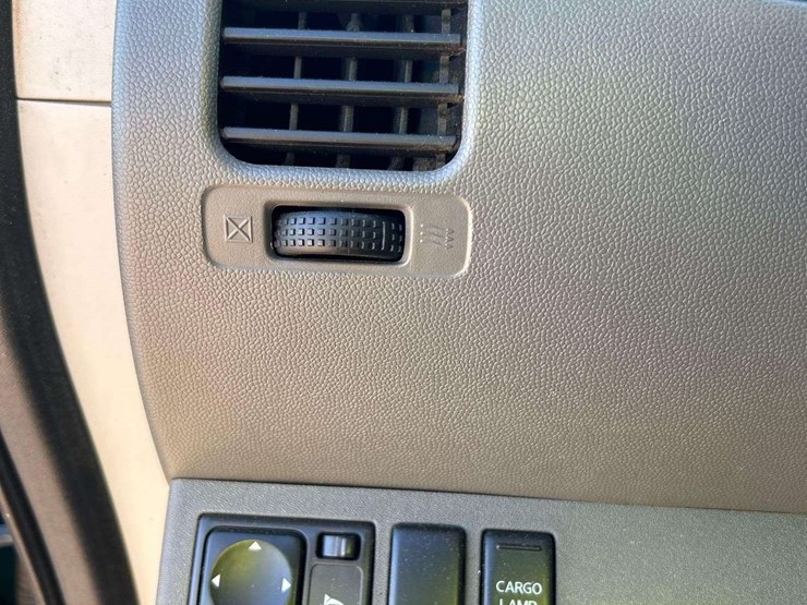 2005-nissan-frontier-image-16