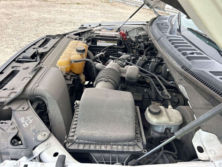 2017-ford-f150-image-8