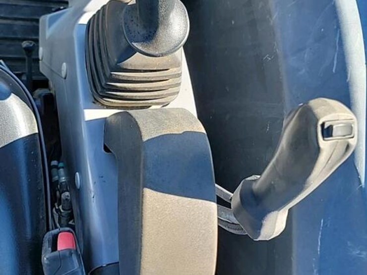 2022-kubota-kx040-image-20