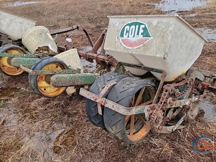 cole-planter-image-3