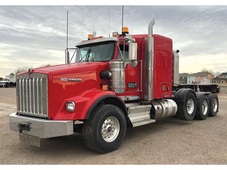 2014-kenworth-t800-image-1