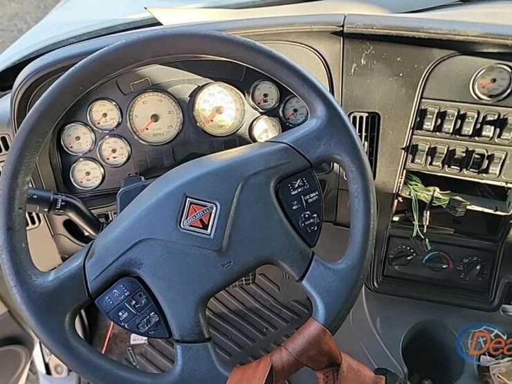 2016-international-prostar-image-23