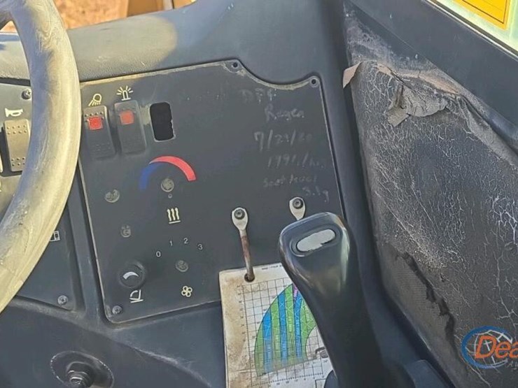 caterpillar-tl642c-image-26