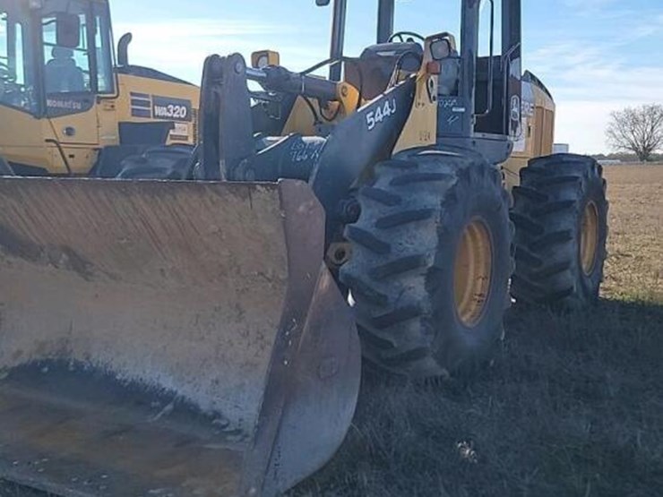 2005-deere-544j-image-4