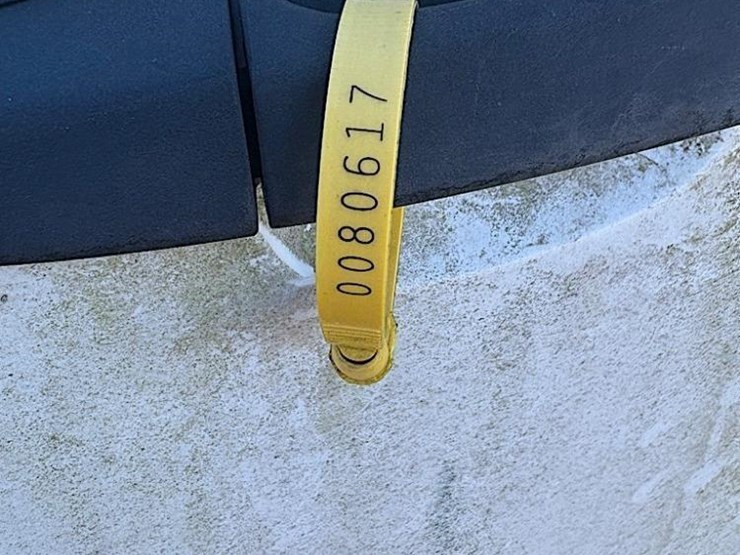 2011-chevrolet-silverado-3500-image-16