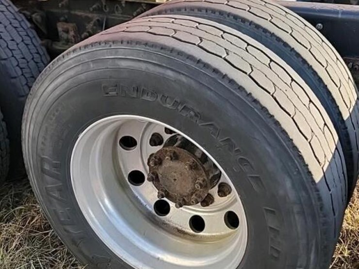 international-prostar-image-14