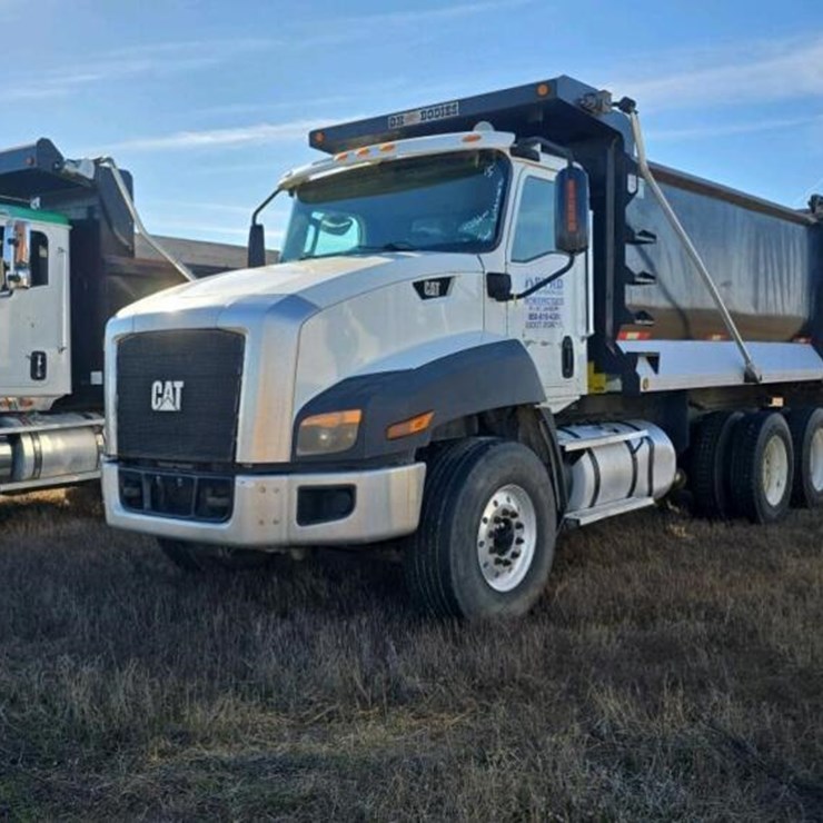 2016 CATERPILLAR CT660