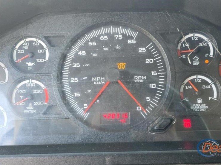 2016-caterpillar-ct660-image-37