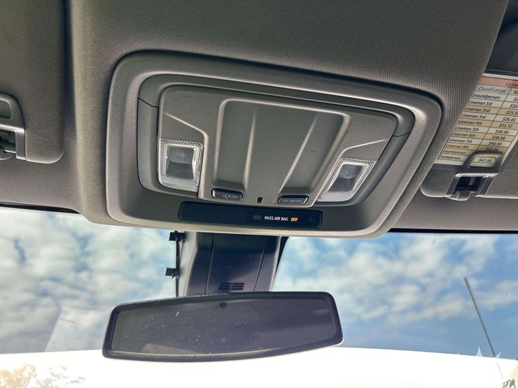 2021-chevrolet-silverado-2500-image-19