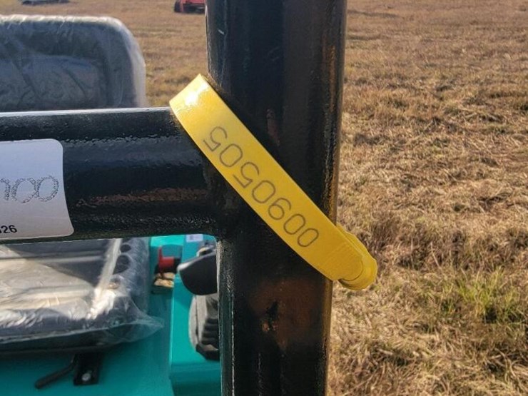 unused-2025-cfg-h15r-mini-excavator,-s/n-20250906w0002:-420cc-gas-eng.,-15"-bkt.,-4x6-tracks,-38.5"-base-image-16