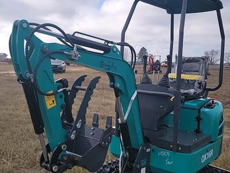 unused-2025-cfg-qk16r-mini-excavator,-s/n-20259031443:-15hp-gas-eng.,-blade,-bkt.,-hyd.-thumb-image-12