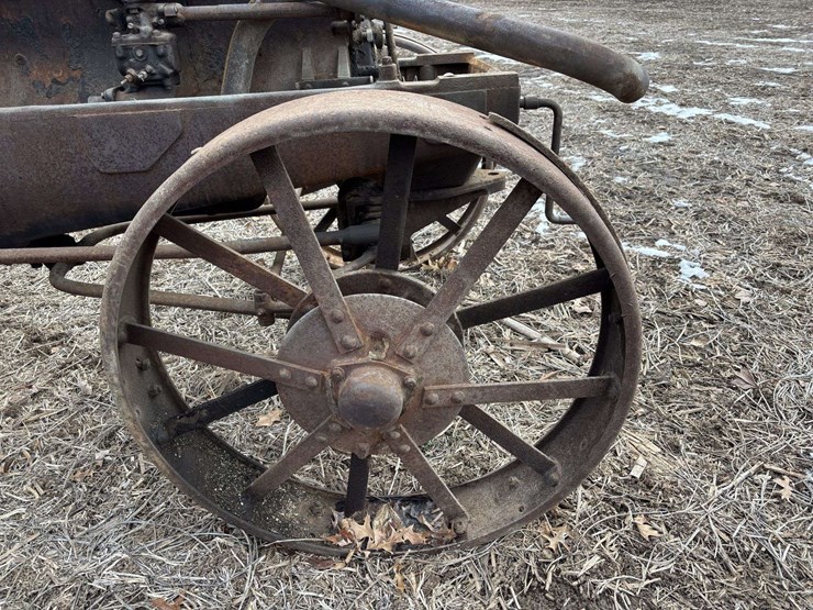 mccormick-deering-wk-40-parts-tractor-image-15