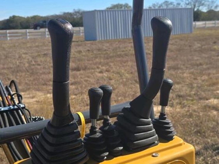 unused-2025-cfg-mx12r-mini-excavator,-s/n-2025x0000129:-15hp-gas-eng.,-bkt.-image-14