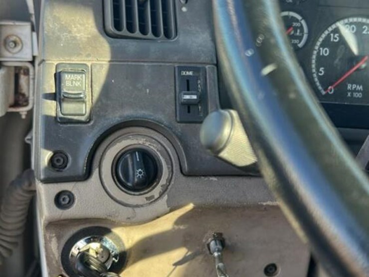 sterling-m8500-image-24