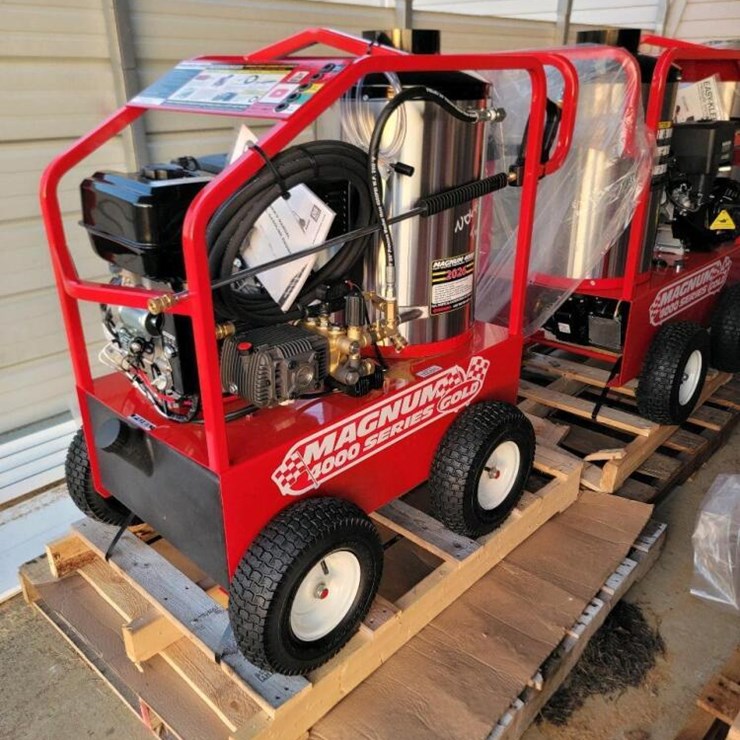 2025 EASY KLEEN MAGNUM GOLD 4000 HOT WATER PRESSURE WASHER, S/N 255035