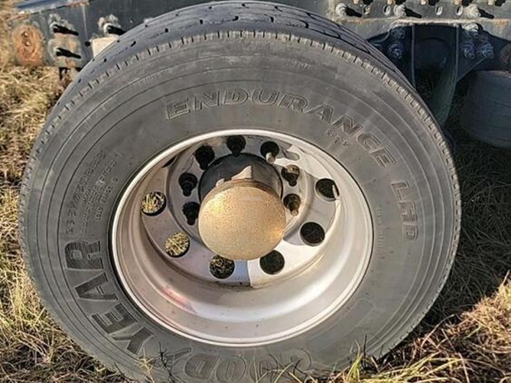 2016-international-prostar-image-8