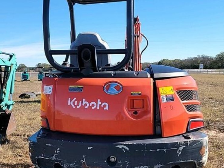 2022-kubota-kx040-image-11