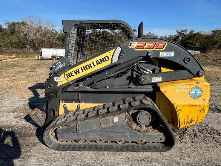 2014-new-holland-c238-image-2