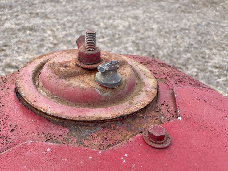 mccormick-deering-w-30-wide-front-on-rubber-image-42