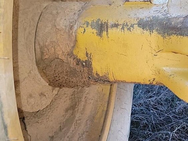 2005-deere-544j-image-15