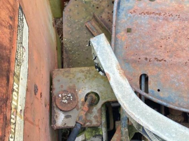 massey-ferguson-275-image-15