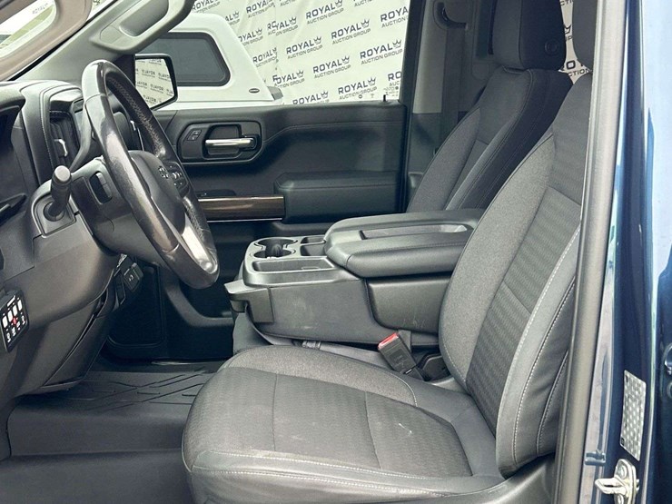 2019-chevrolet-silverado-1500-image-13