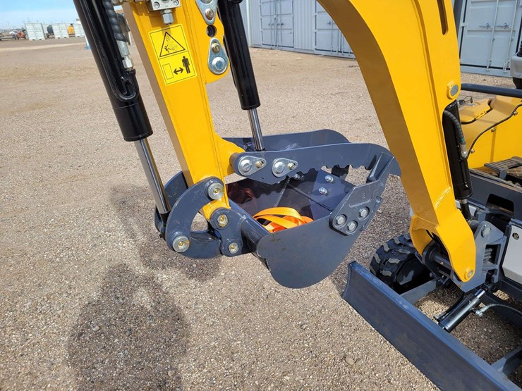 2025-sdlanch-sdle20-mini-excavator-image-3