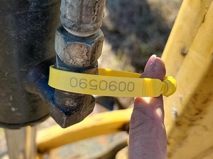 2021-caterpillar-302.7d-image-28