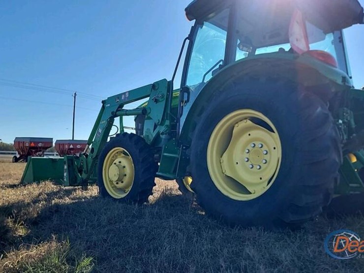 2015-john-deere-5075e-image-13