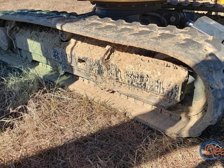 2020-caterpillar-302.7d-image-9