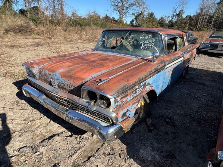 1950-ford-galaxie-image-1