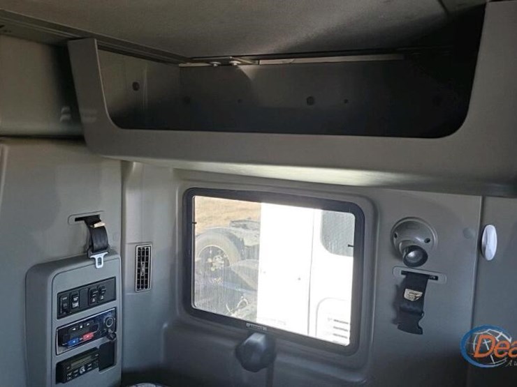 2015-international-prostar-image-38