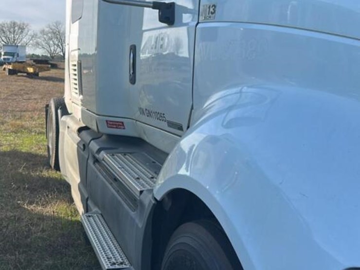 2016-international-prostar-image-9