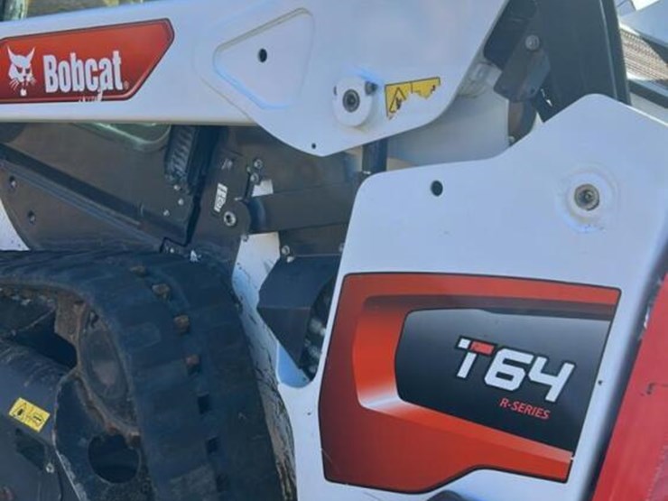 2023-bobcat-t64-image-26
