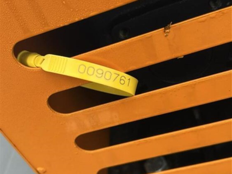 2025-wolverine-72"-brush-cutter,-s/n-zw-02640-for-skid-steer-image-7