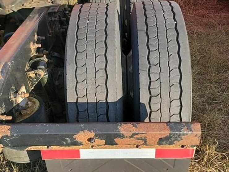 international-prostar-image-9