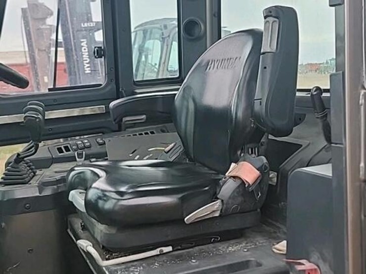 hyundai-70d-9-image-21