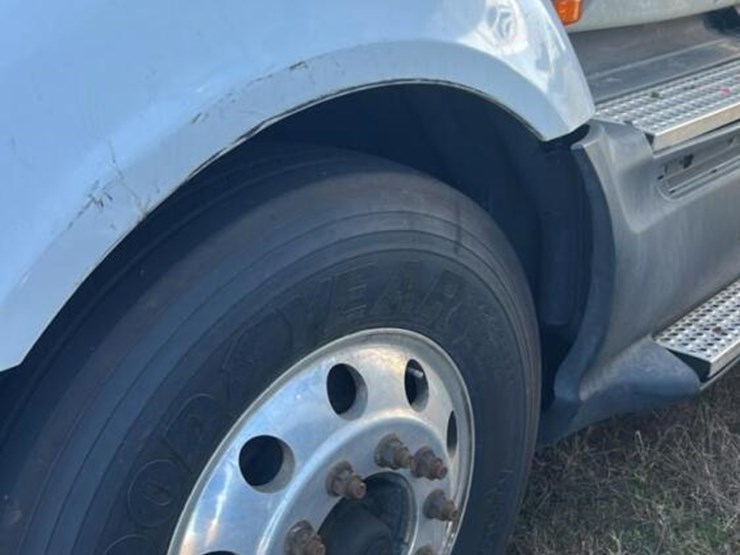 2016-international-prostar-image-16