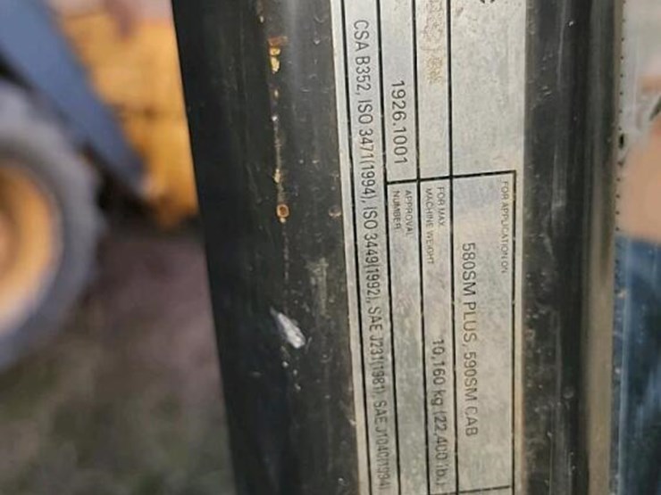 2010-case-590sm-image-33