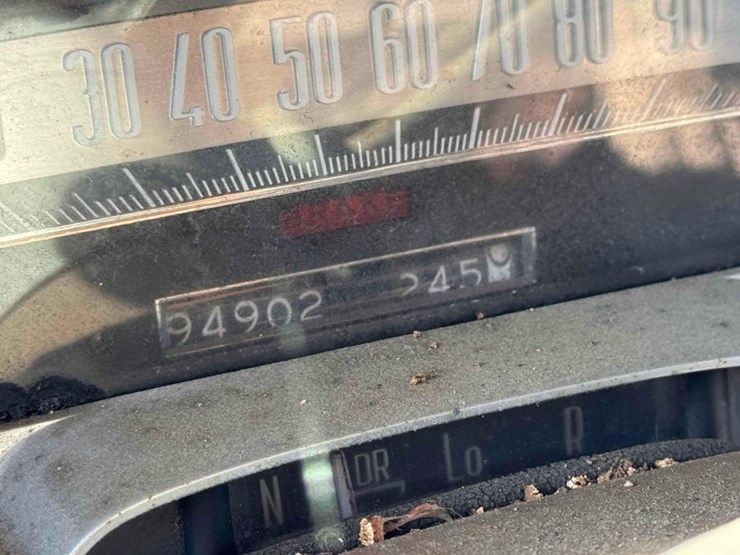 1951-cadillac-fleetwood-image-12