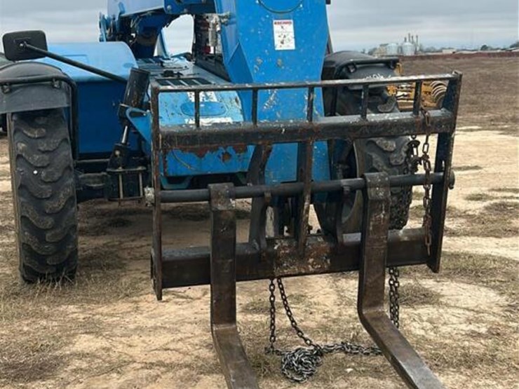 2017-genie-gth844-image-1