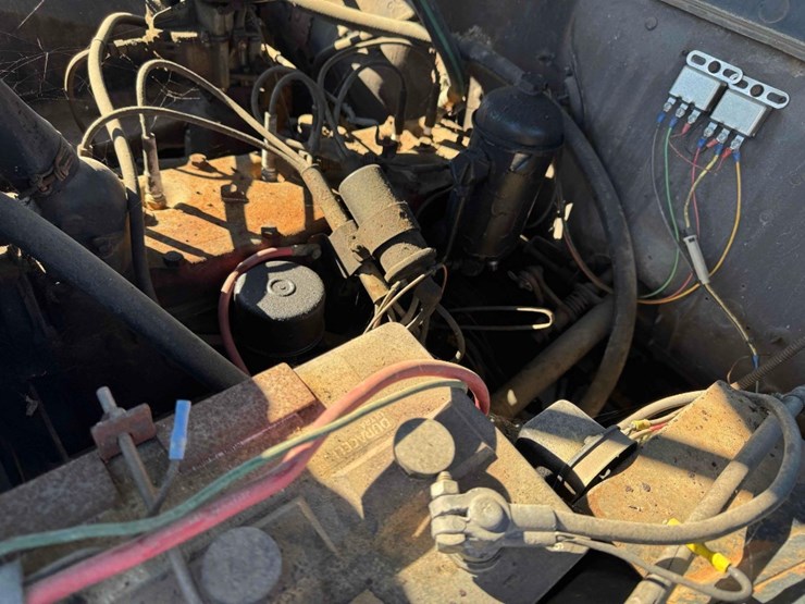 1948-chrysler-lindsor-image-13