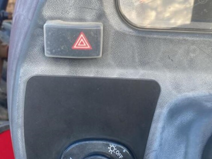 mahindra-2638-hst-image-18