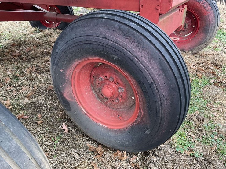 gravity-flow-wagon-image-4