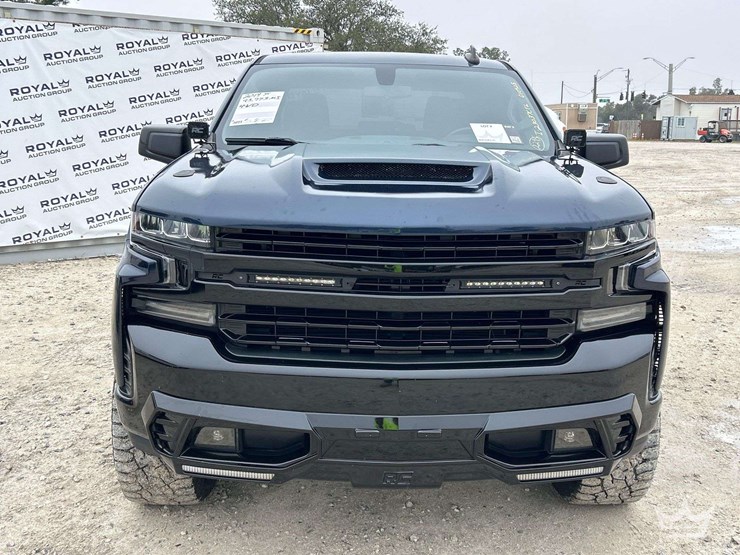2019-chevrolet-silverado-1500-image-34