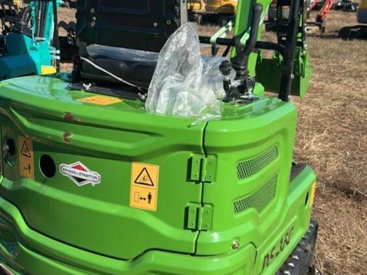 2025-dig-swift-ds-15g-mini-excavator,-s/n-250714029:-canopy,-briggs-13.5hp-eng.,-186-hrs-image-6